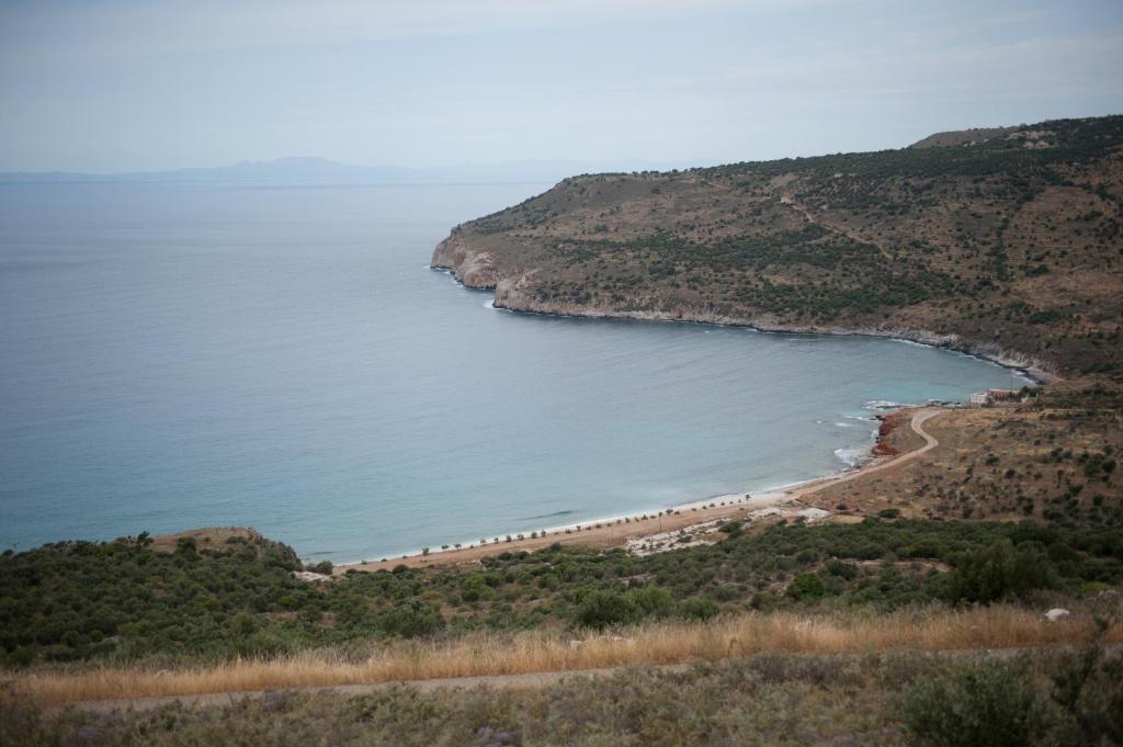 Arapakis Historic Castle Aparthotel Pyrgos Dirou Exterior photo