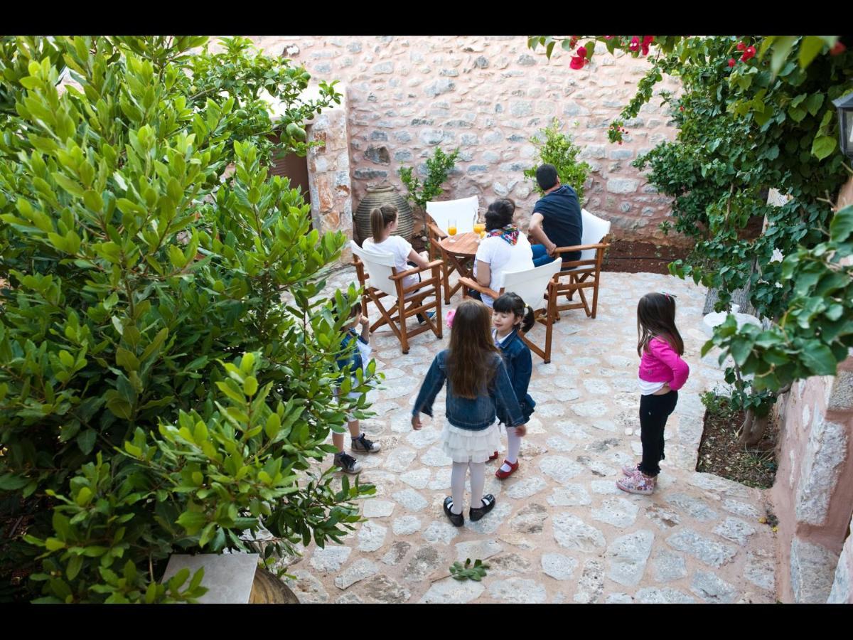 Arapakis Historic Castle Aparthotel Pyrgos Dirou Room photo